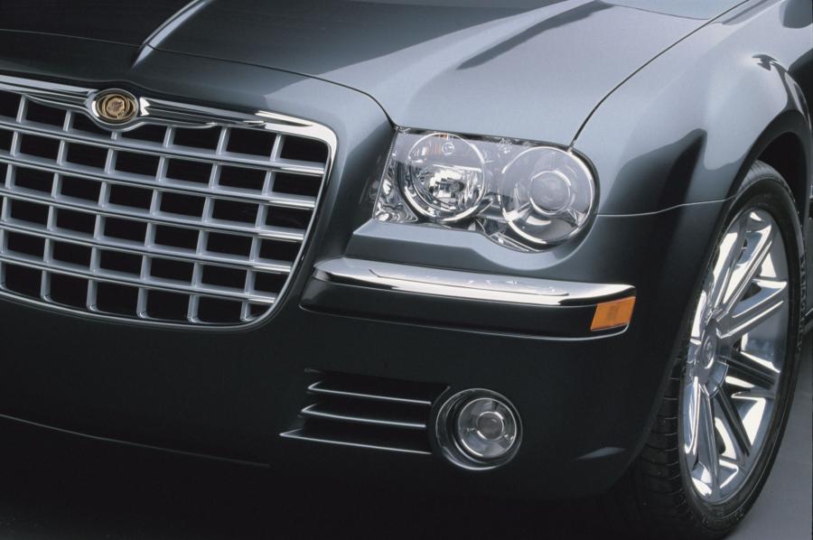  Chrysler 300C Concept 2003 года  (фото 5 из 69)